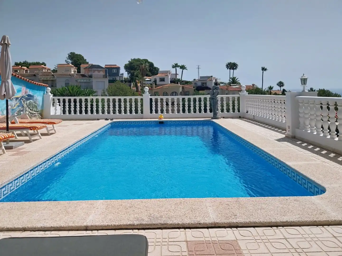 Piscina de Casa o xalet en venda en La Nucia amb Aire condicionat, Jardí privat i Terrassa