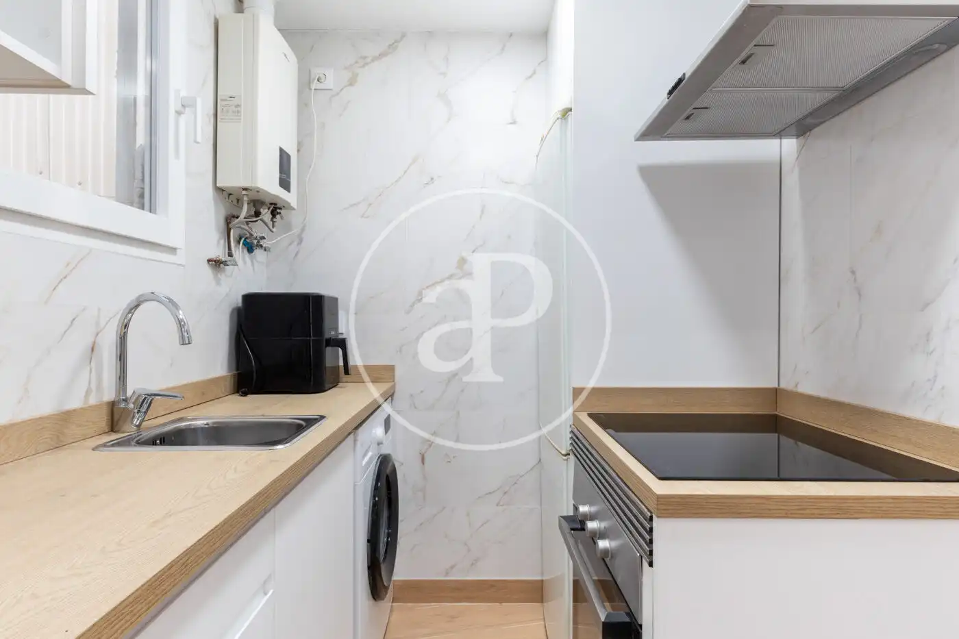 Kitchen of Flat for rent in Valencia  with Air Conditioner, Heating and Furnished