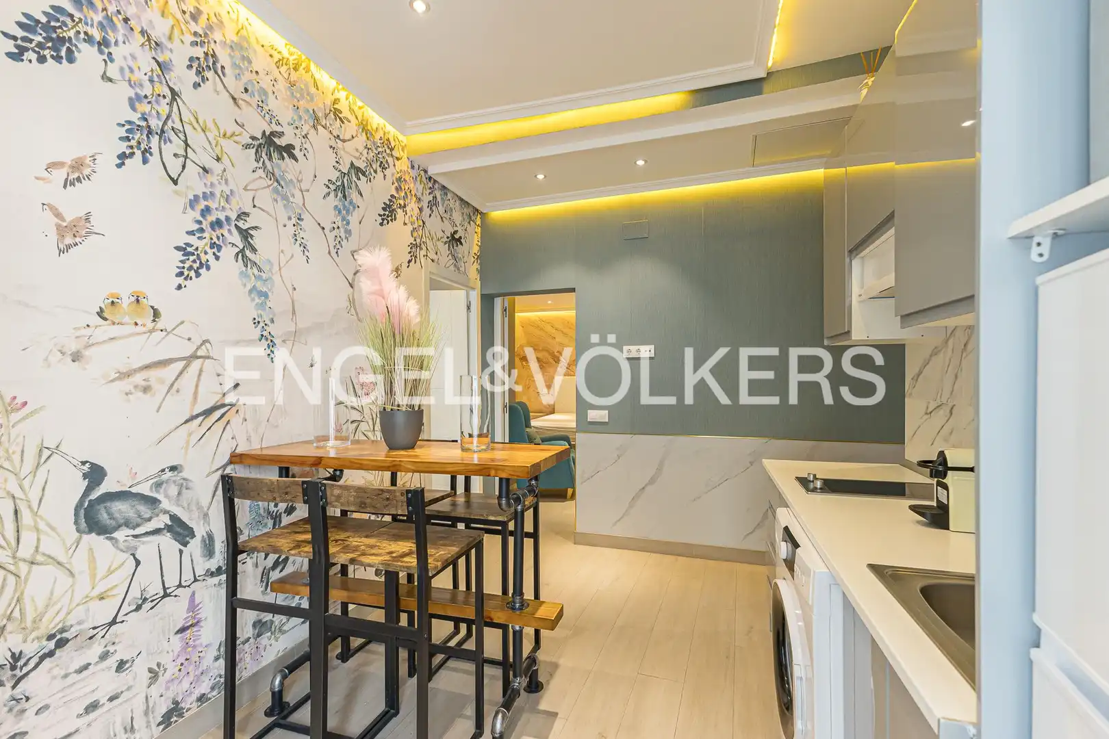 Kitchen of Flat for sale in Madrid  with Air Conditioner, Heating and Parquet flooring