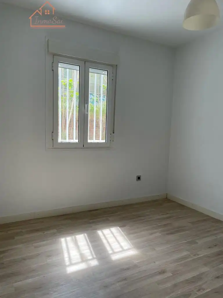 Bedroom of Flat for rent in Madrid  with Heating