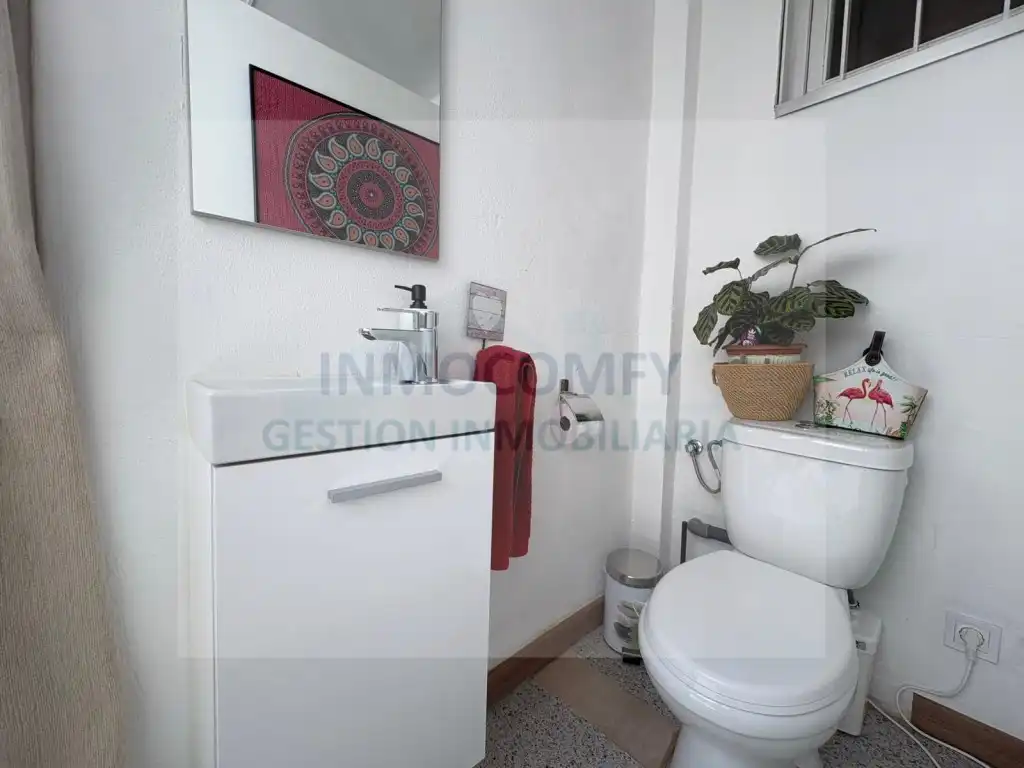Bathroom of Flat for sale in Palamós