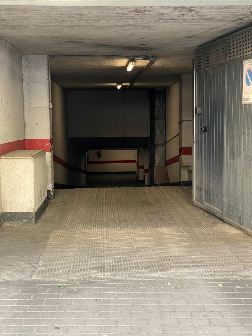 Parking of Garage for sale in  Madrid Capital