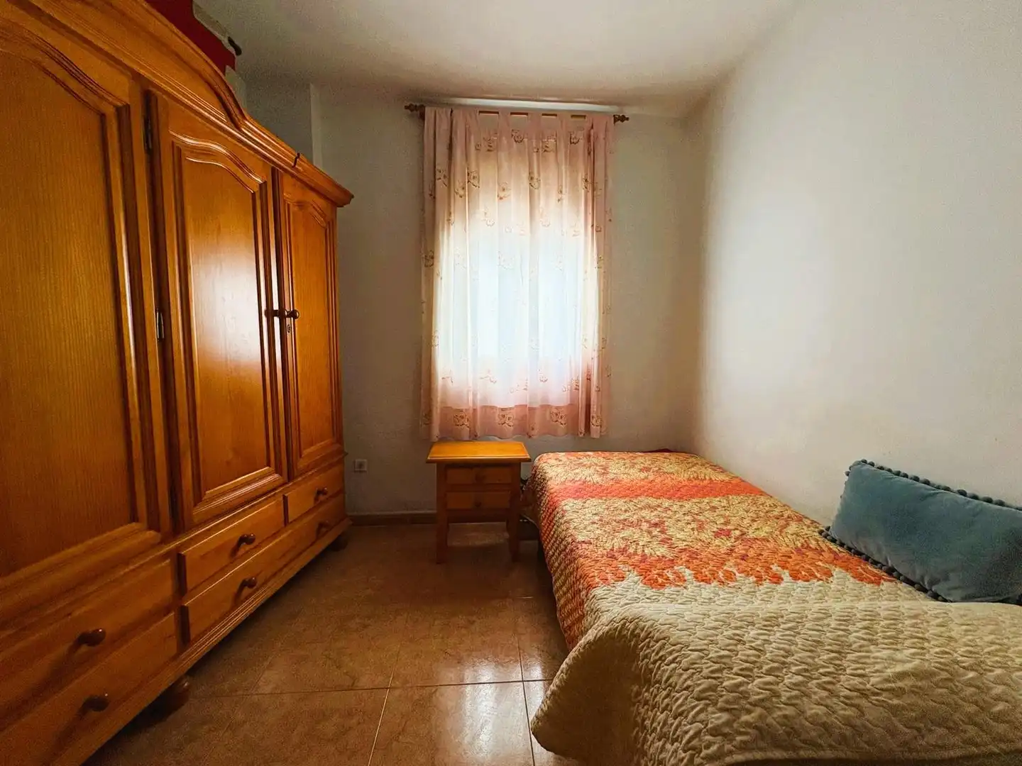 Bedroom of Flat for sale in Sevilla  with Air Conditioner, Terrace and Storage room