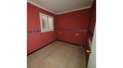 Casa de pueblo con 2 plantas y 3 dormitorios en Preixana!