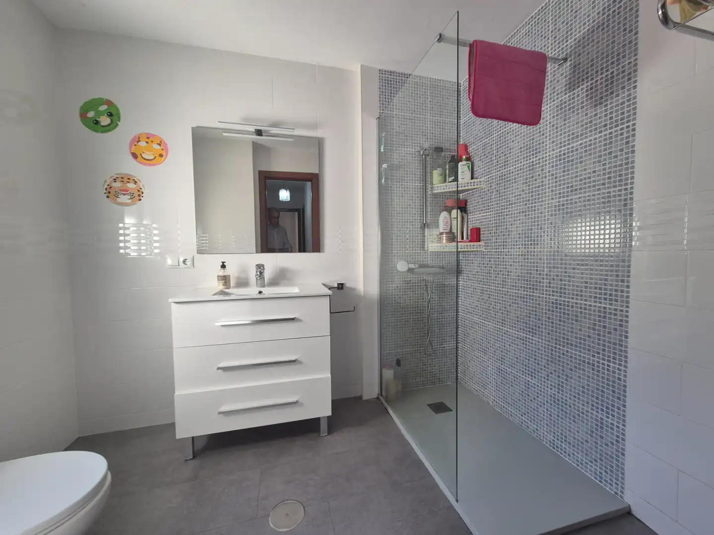 Baño de Piso en venta en Badajoz con Aire acondicionado, Calefacción y Jardín privado