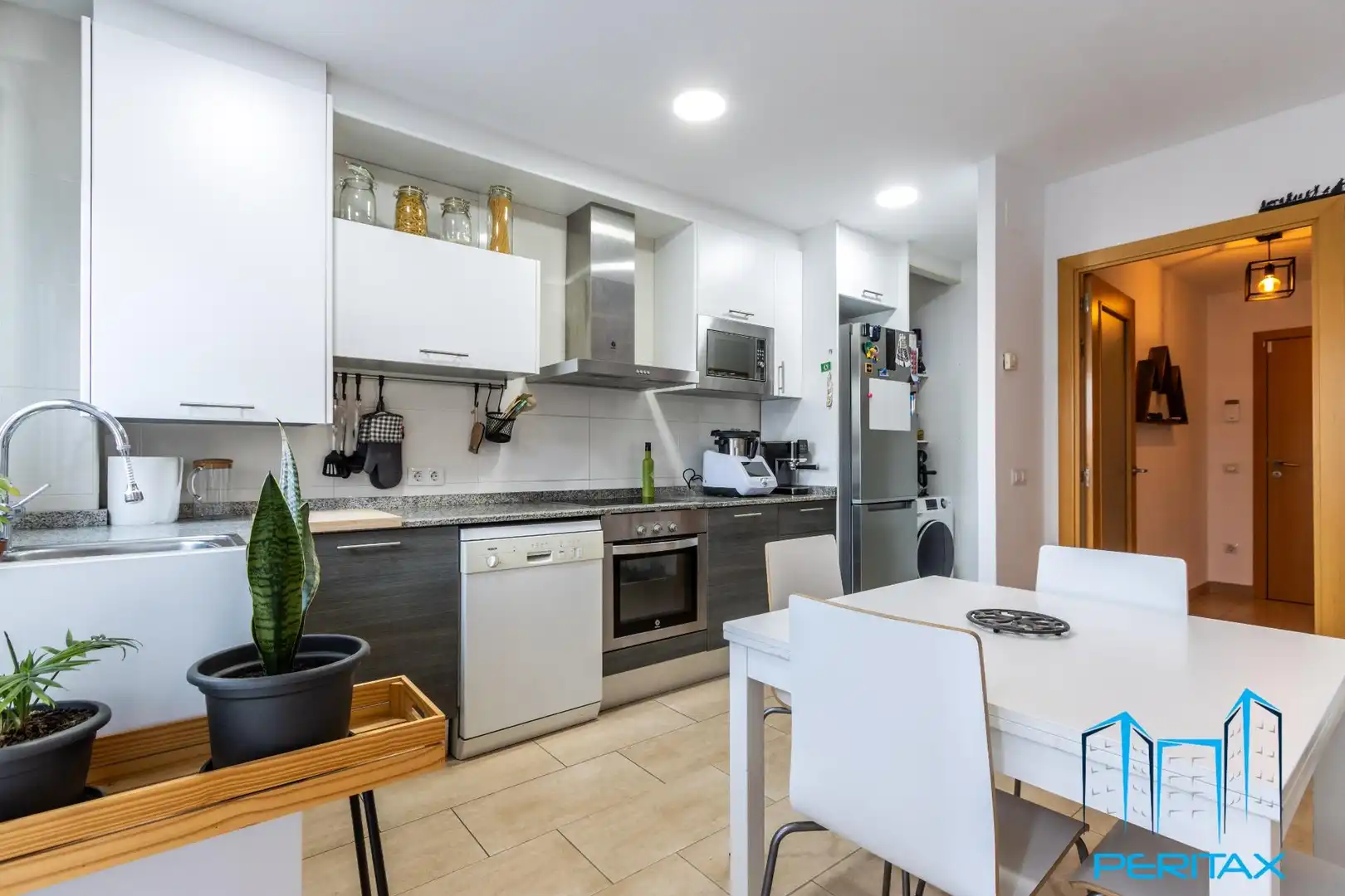 Penthouse with terrace for sale in Carrer de les Tres Creus, imagen 12
