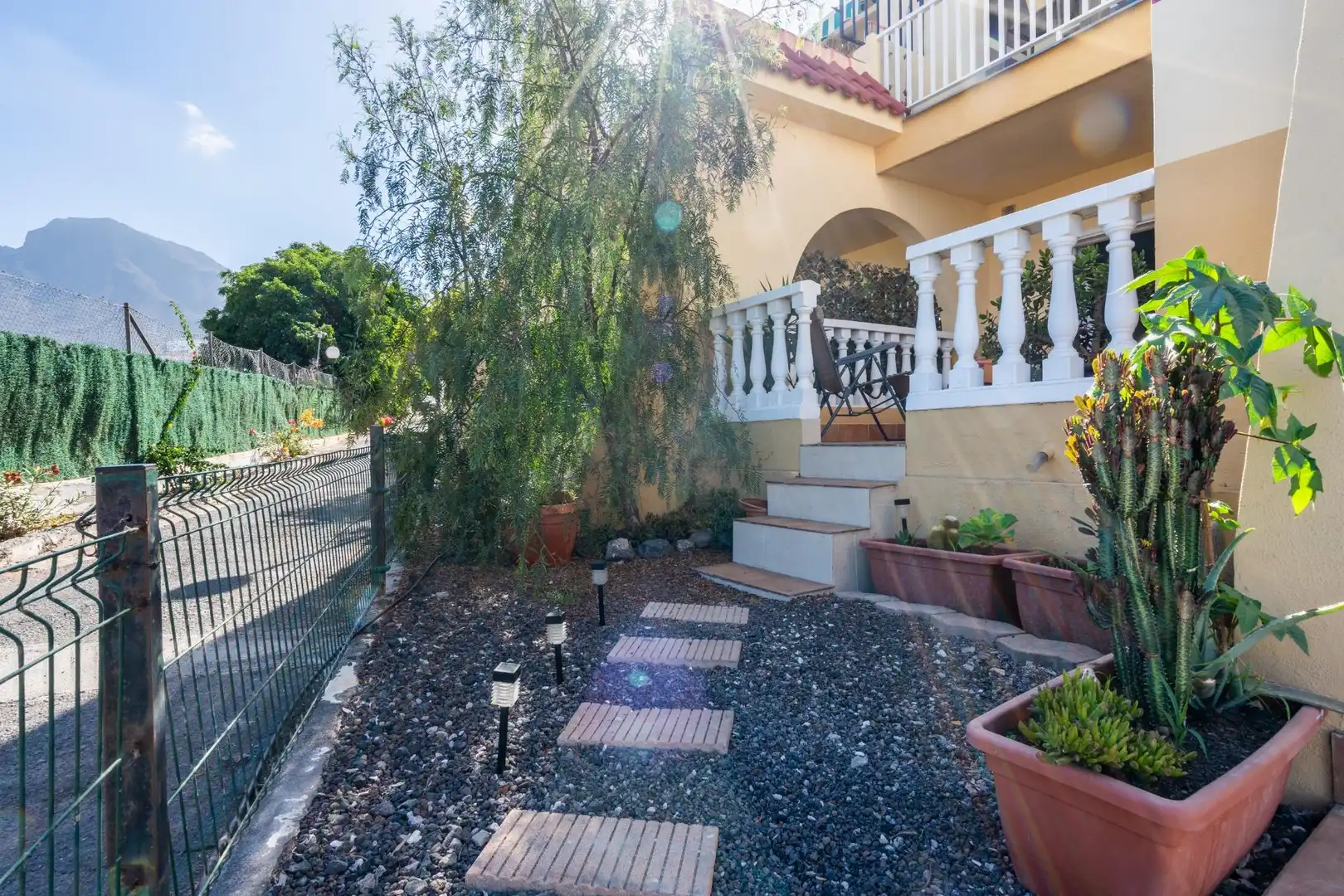 Außenansicht von Wohnung zum Verkauf in Adeje mit Terrasse, Balkon und Gemeinschaftspool