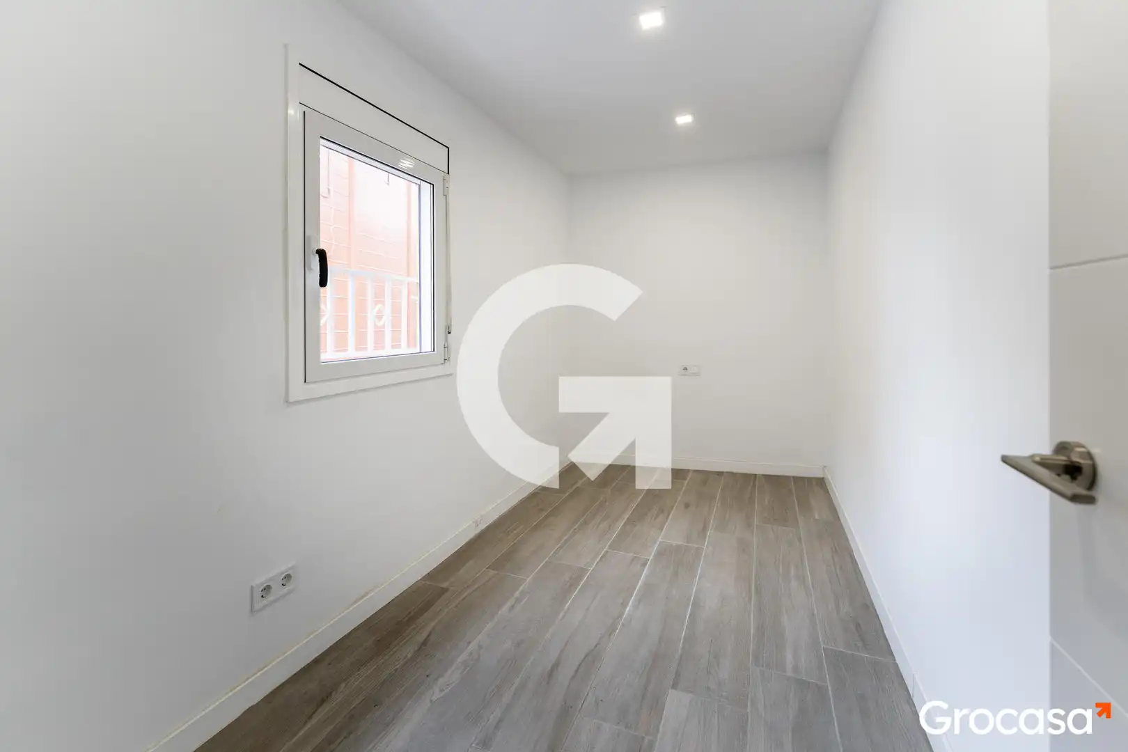 Habitación de Piso en venta en L'Hospitalet de Llobregat con Aire acondicionado, Calefacción y Horno