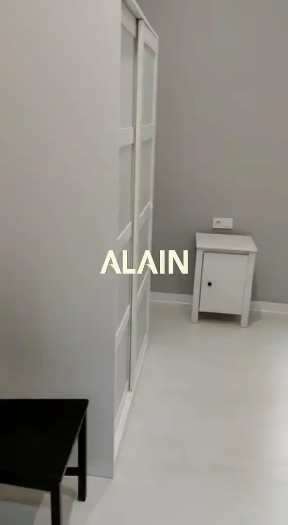 Bedroom of Office for sale in Valencia  with Air Conditioner