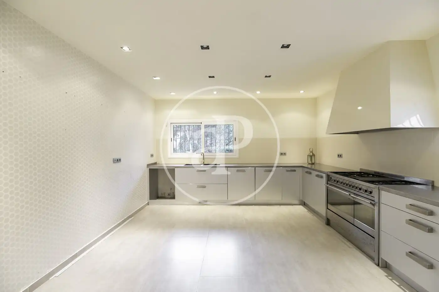Cuina de Casa o xalet en venda en Sant Andreu de Llavaneres amb Aire condicionat, Calefacció i Jardí privat