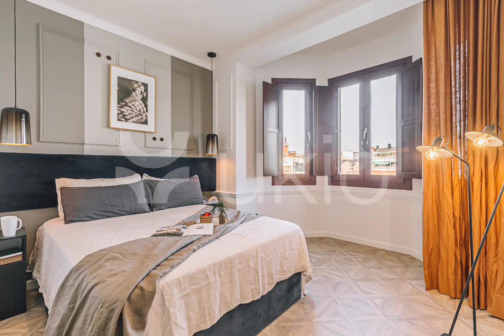 Dormitori de Apartament de lloguer en Barcelona amb Aire condicionat, Calefacció i Moblat