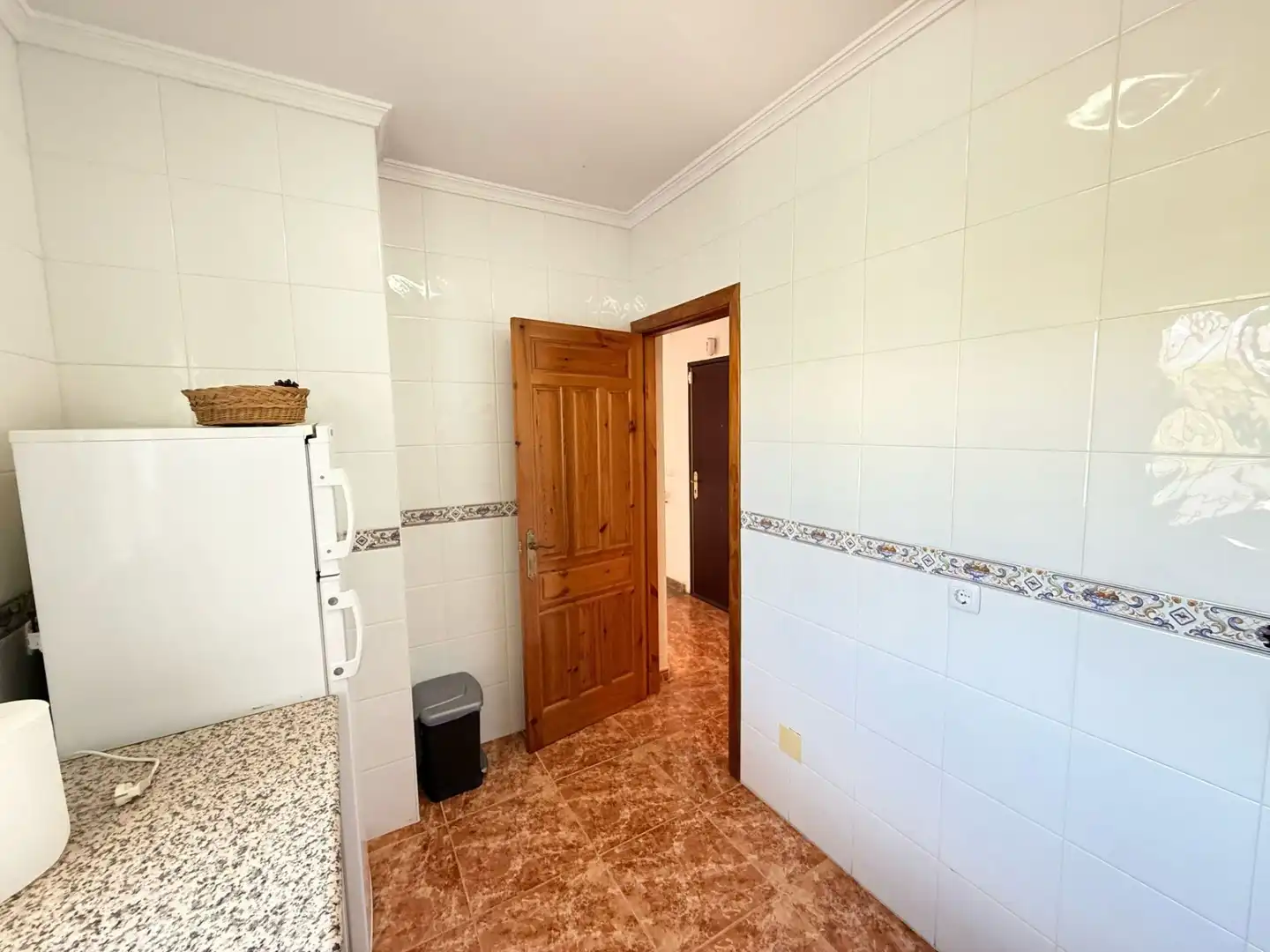 Cocina de Dúplex en venta en Nerja con Jardín privado, Trastero y Piscina comunitaria