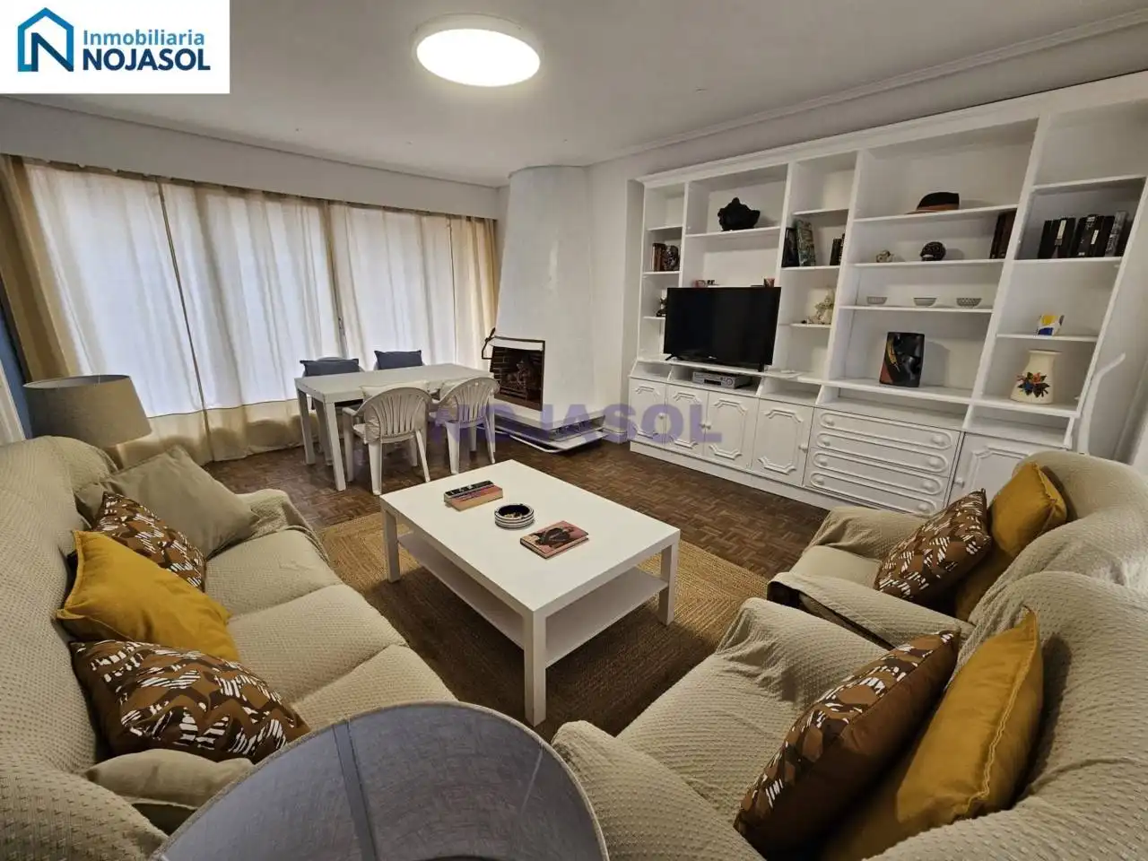 Sala de estar de Apartamento en venta en Laredo con Calefacción, Parquet y Terraza