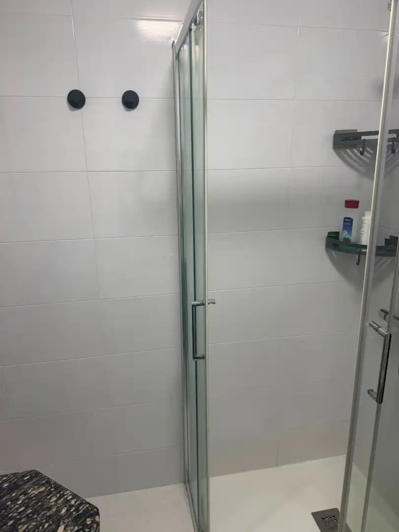 Baño de Piso de alquiler en Lugo con Calefacción, Terraza y Amueblado