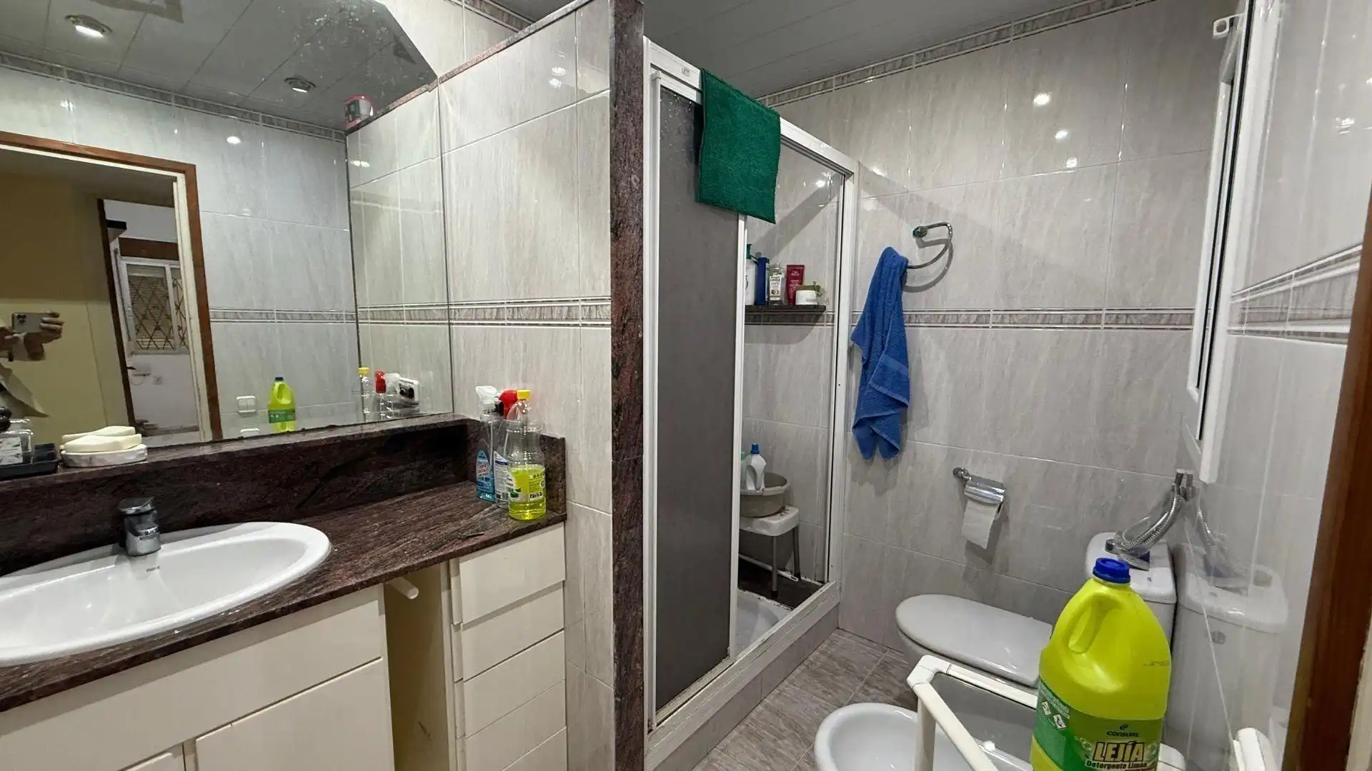 Badezimmer von Wohnung zum Verkauf in Barcelona mit Heizung, Möbliert und Alarm