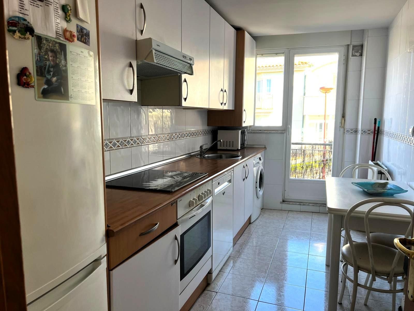 Kitchen of Flat for sale in Salamanca Capital  with Heating, Private garden and Terrace