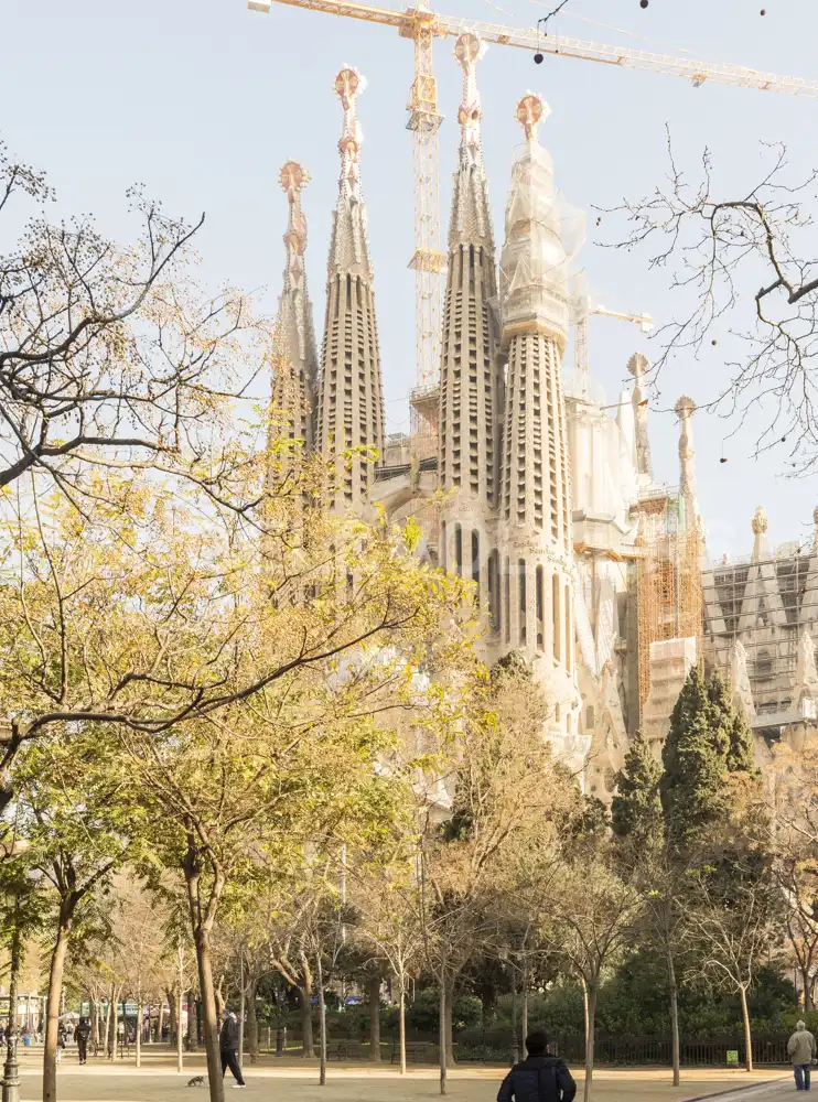 Vista exterior de Edificio en venta en Barcelona