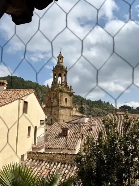 Vista exterior de Finca rústica en venda en Rubielos de Mora amb Aire condicionat, Calefacció i Terrassa