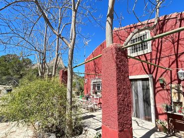 House with garden for sale in Relleu