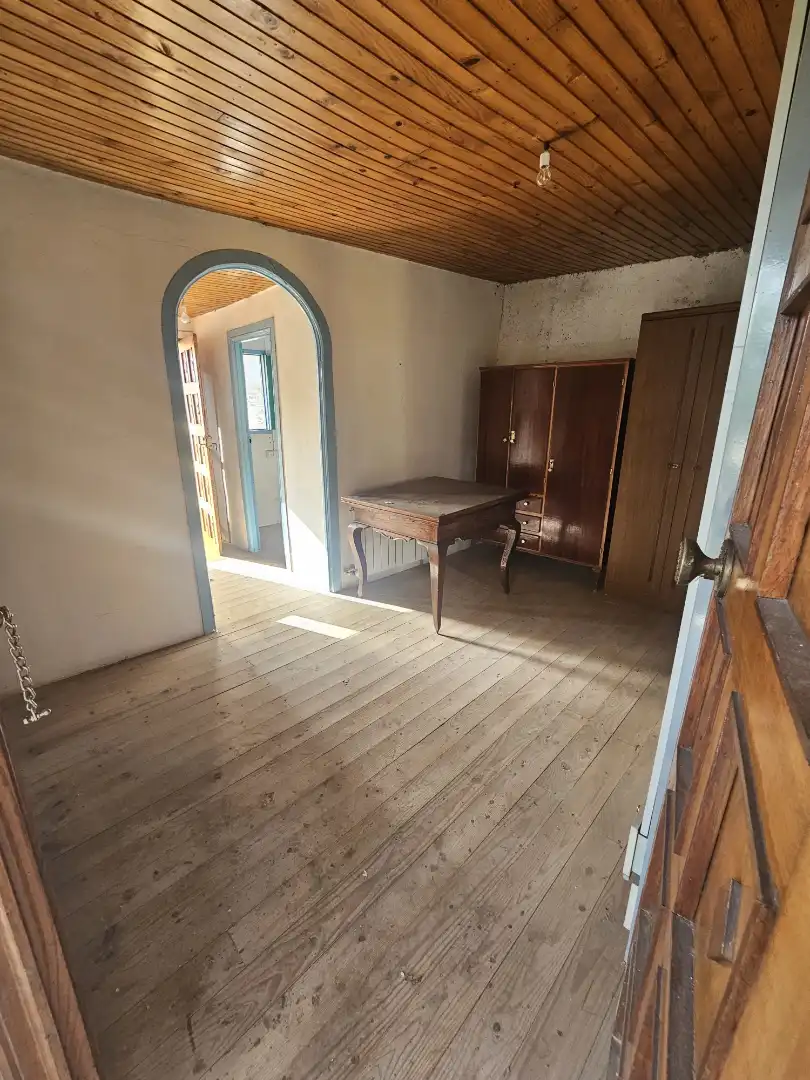 Haus oder Chalet zum Verkauf in Toén mit Privatgarten, Terrasse und Balkon