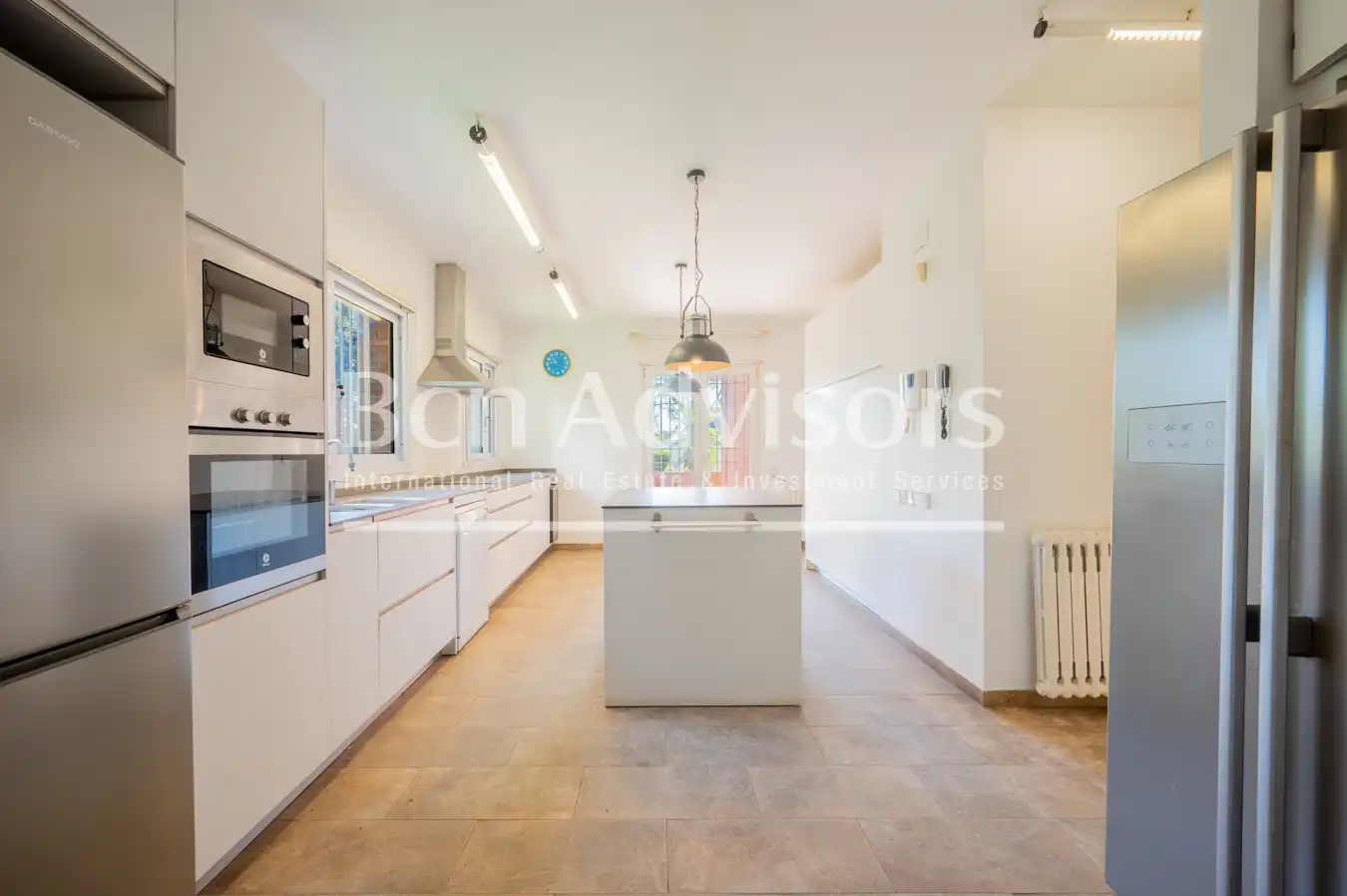 Cocina de Casa o chalet de alquiler en Barcelona con Aire acondicionado, Calefacción y Jardín privado