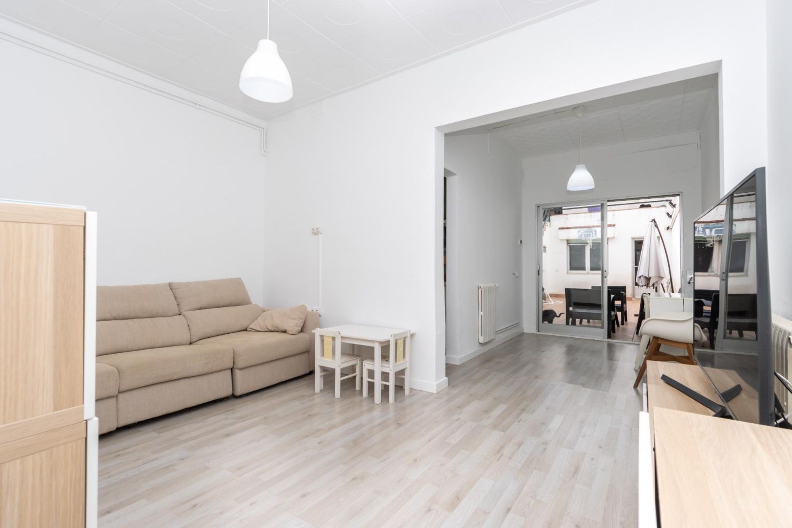 Sala d'estar de Casa o xalet en venda en Terrassa amb Calefacció, Parquet i Terrassa