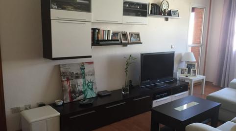 Foto 4 de Apartamento de alquiler en Valdepasillas - La Paz - Huerta Rosales, Badajoz Capital