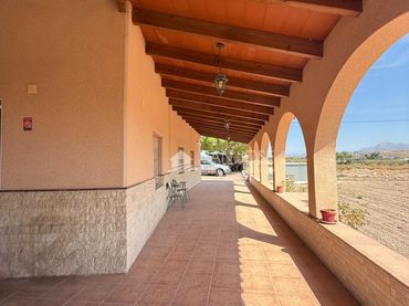 Villa avec jardin à vendre à Novelda