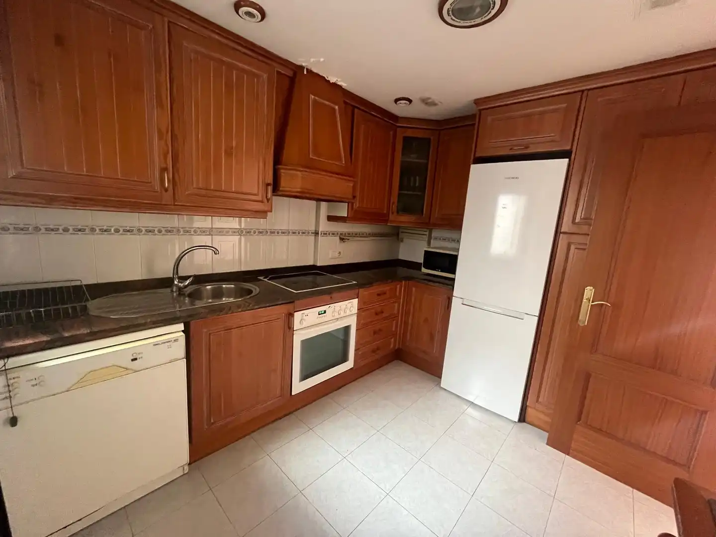 Cocina de Piso en venta en Ciudad Real con Calefacción y Balcón
