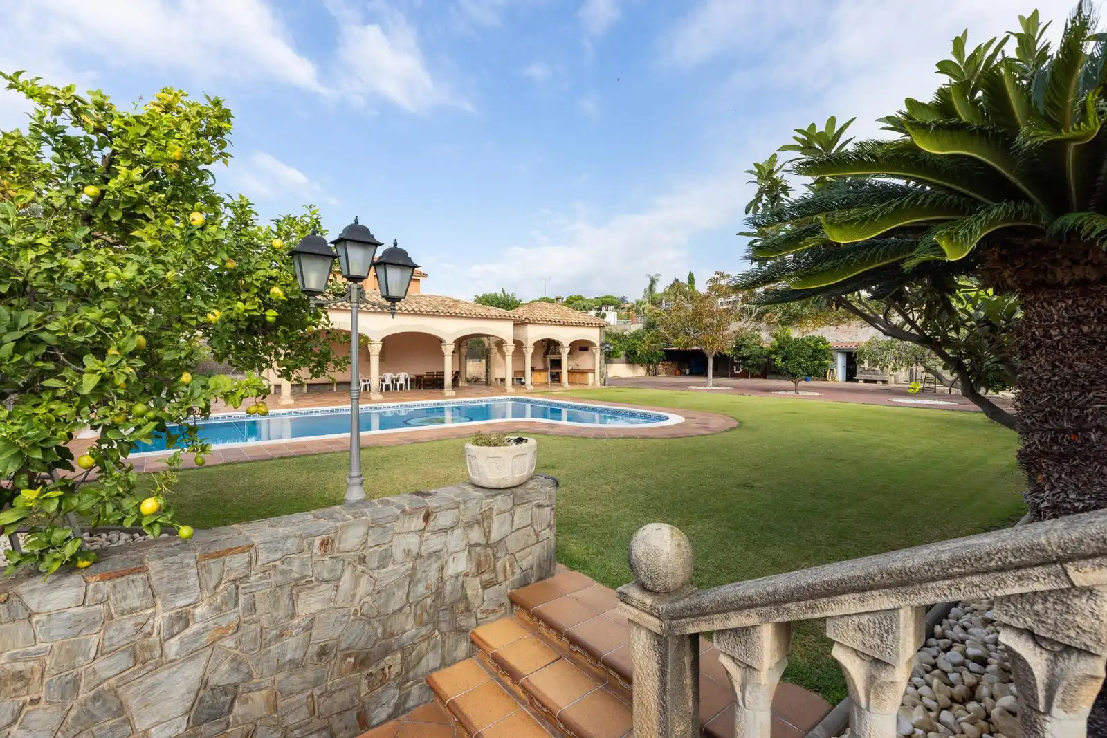 Jardí de Casa o xalet en venda en Mataró amb Terrassa i Piscina