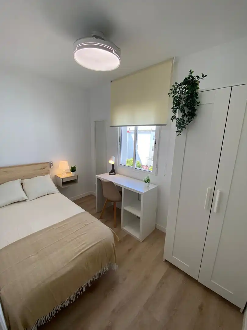 Flat for sale in Calle SIERRA DEL CASTAÑO, Tiro de Línea