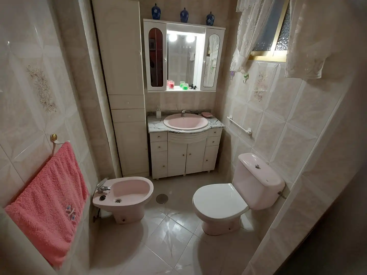 Baño de Casa o chalet en venta en Úbeda con Trastero, Balcón y Internet