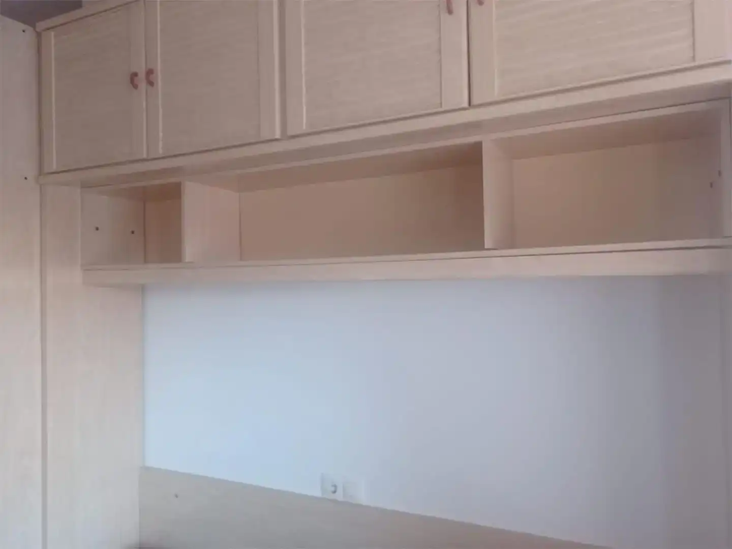 Kitchen of Apartments for share in Maracena  with Air Conditioner, Furnished and Balcony