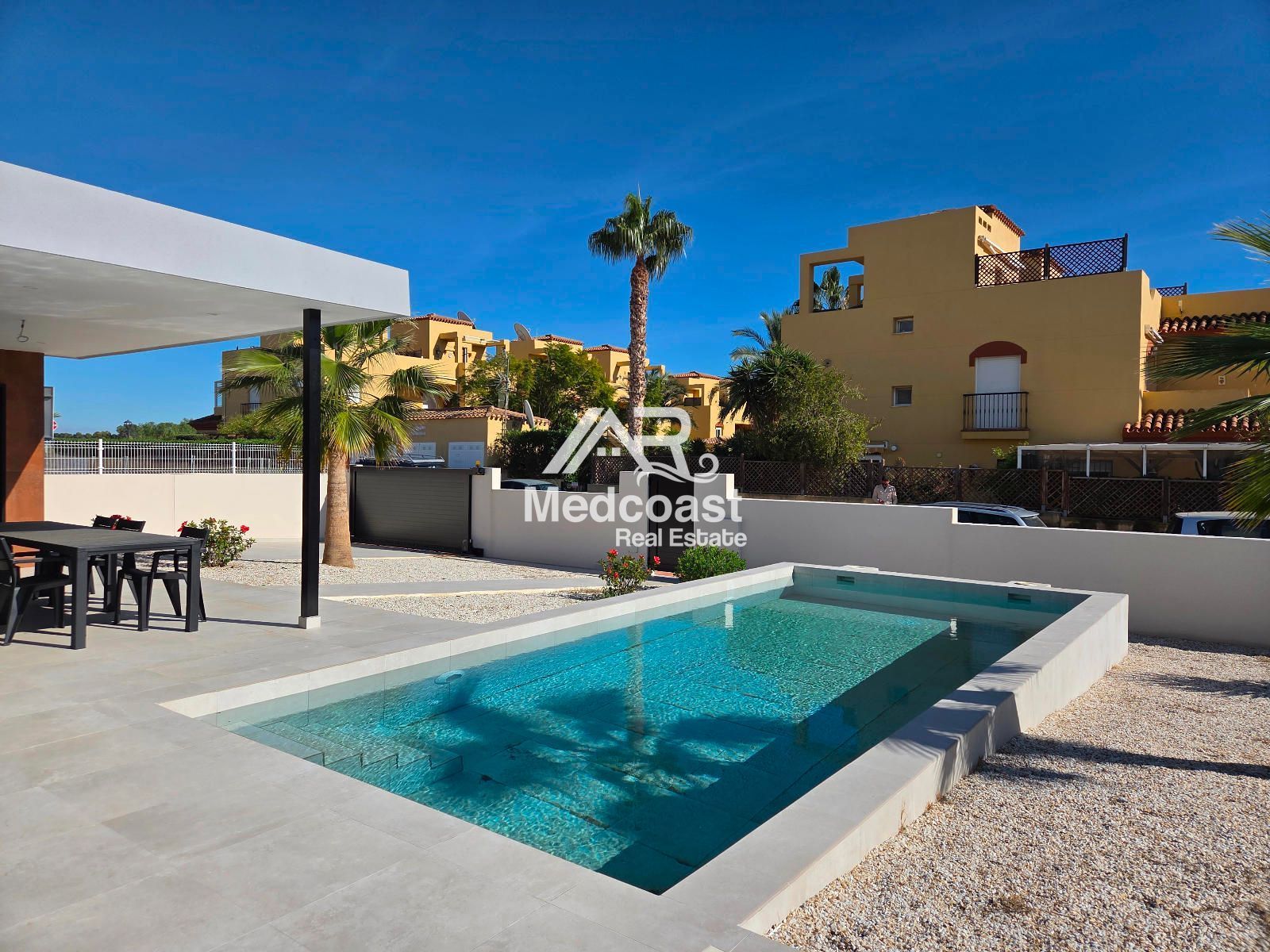 Vista exterior de Casa o xalet en venda en Los Gallardos amb Aire condicionat, Terrassa i Piscina