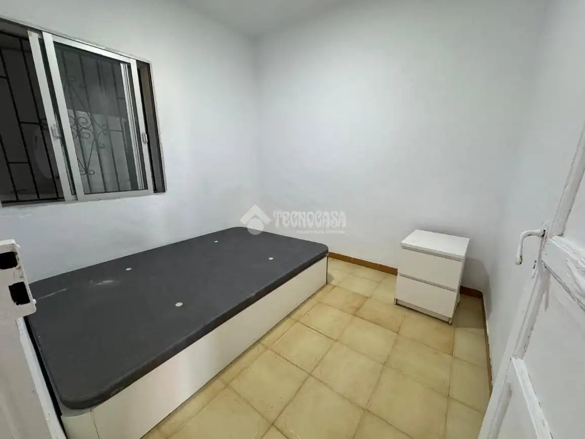 Dormitori de Casa adosada en venda en Écija