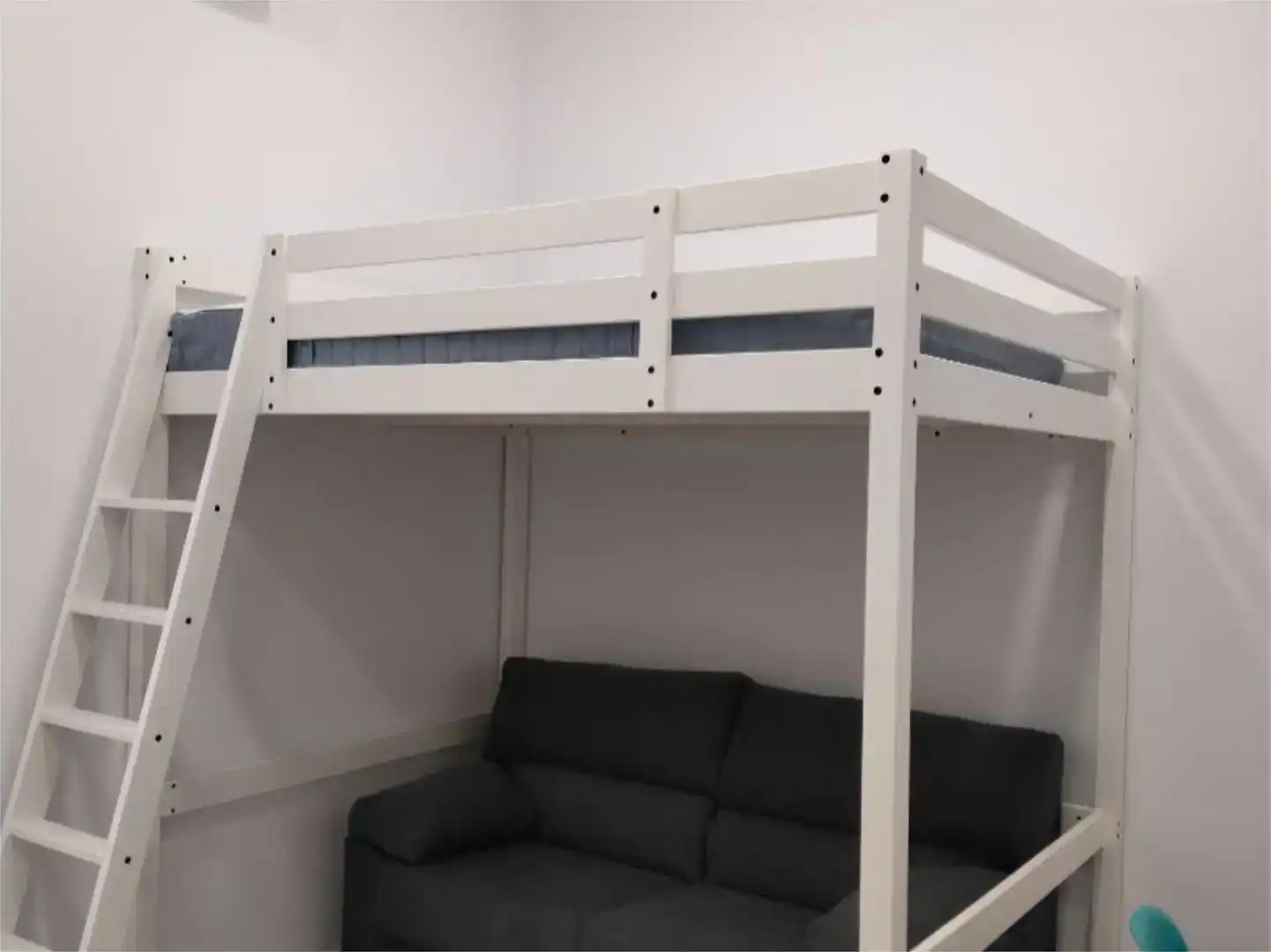 Bedroom of Study for rent in Valladolid  with Air Conditioner, Parquet flooring and Furnished