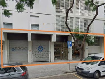 Locale commerciale in affitto a C/ Equador