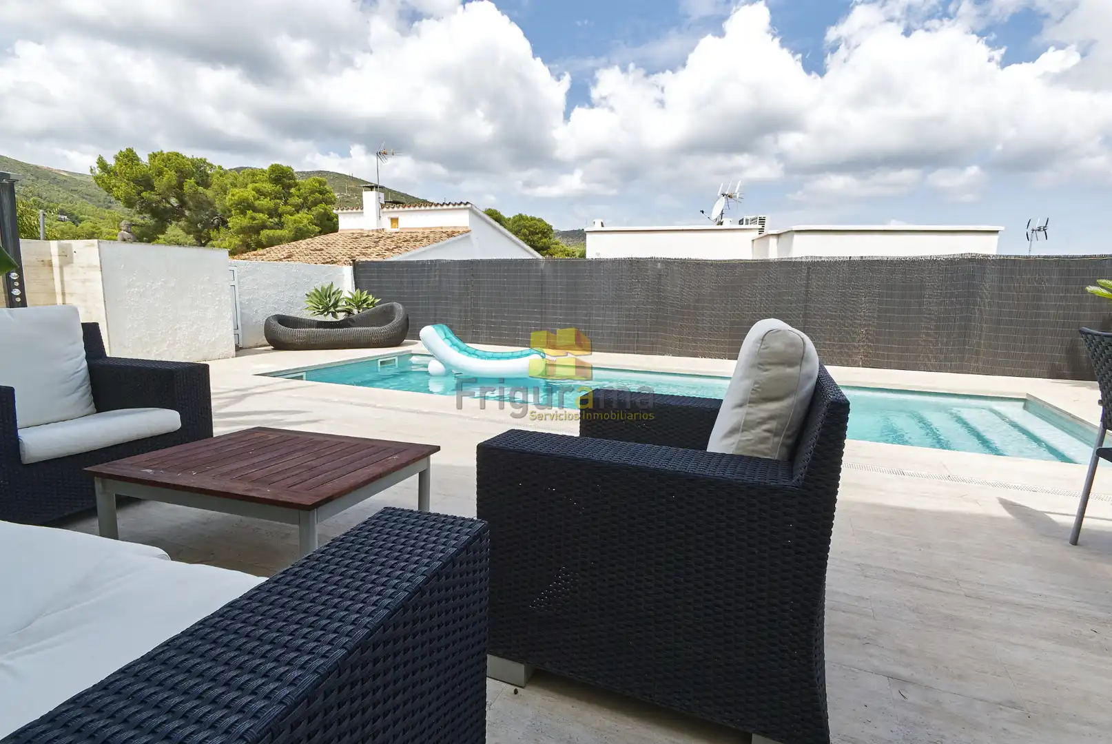 Terrassa de Casa o xalet en venda en Castelldefels amb Aire condicionat, Calefacció i Jardí privat