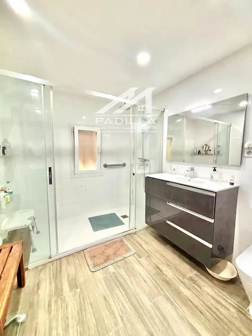 Baño de Casa o chalet en venta en El Viso de San Juan con Calefacción, Trastero y Piscina