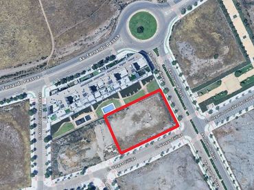 Residential land for sale in Calle Vargas Zúñiga 71