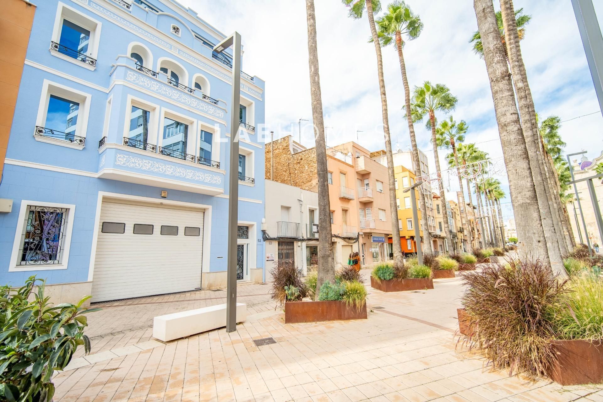 Vista exterior de Casa o xalet en venda en Benicarló amb Jardí privat, Parquet i Terrassa