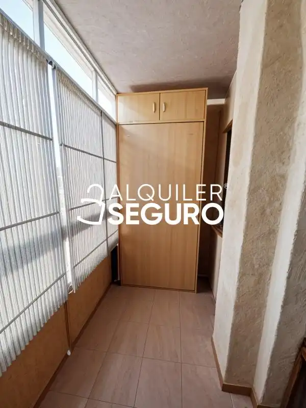 Dormitori de Estudi de lloguer en Torrevieja amb Aire condicionat, Calefacció i Terrassa