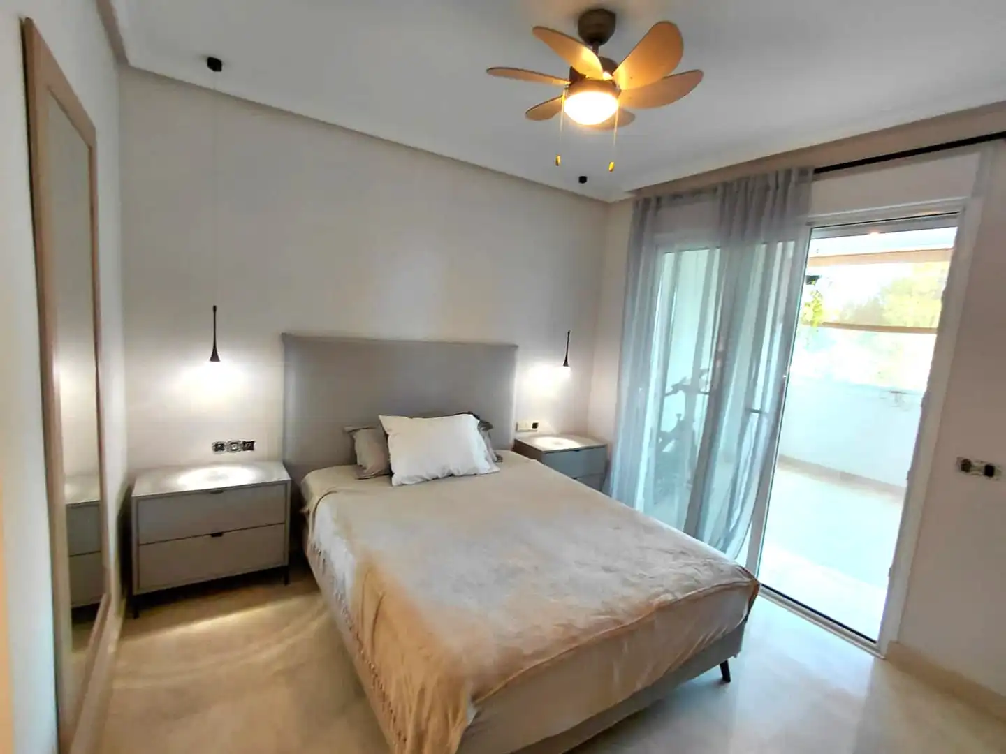 Habitación de Piso en venta en Marbella con Aire acondicionado, Calefacción y Terraza