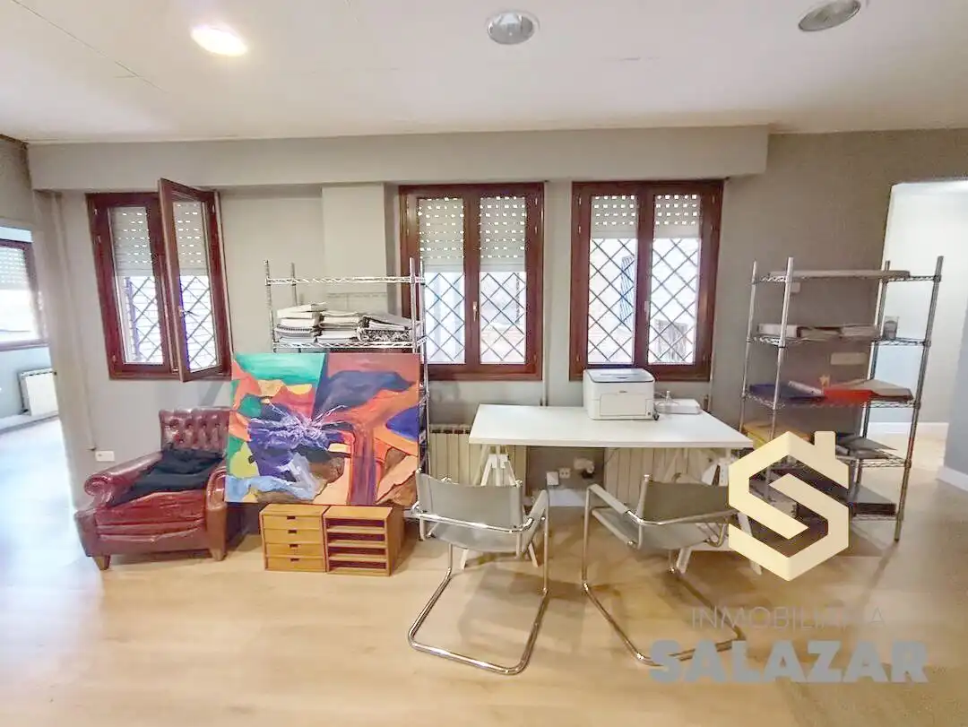 Büro zur Miete in José María de Escuza Kalea, imagen 6
