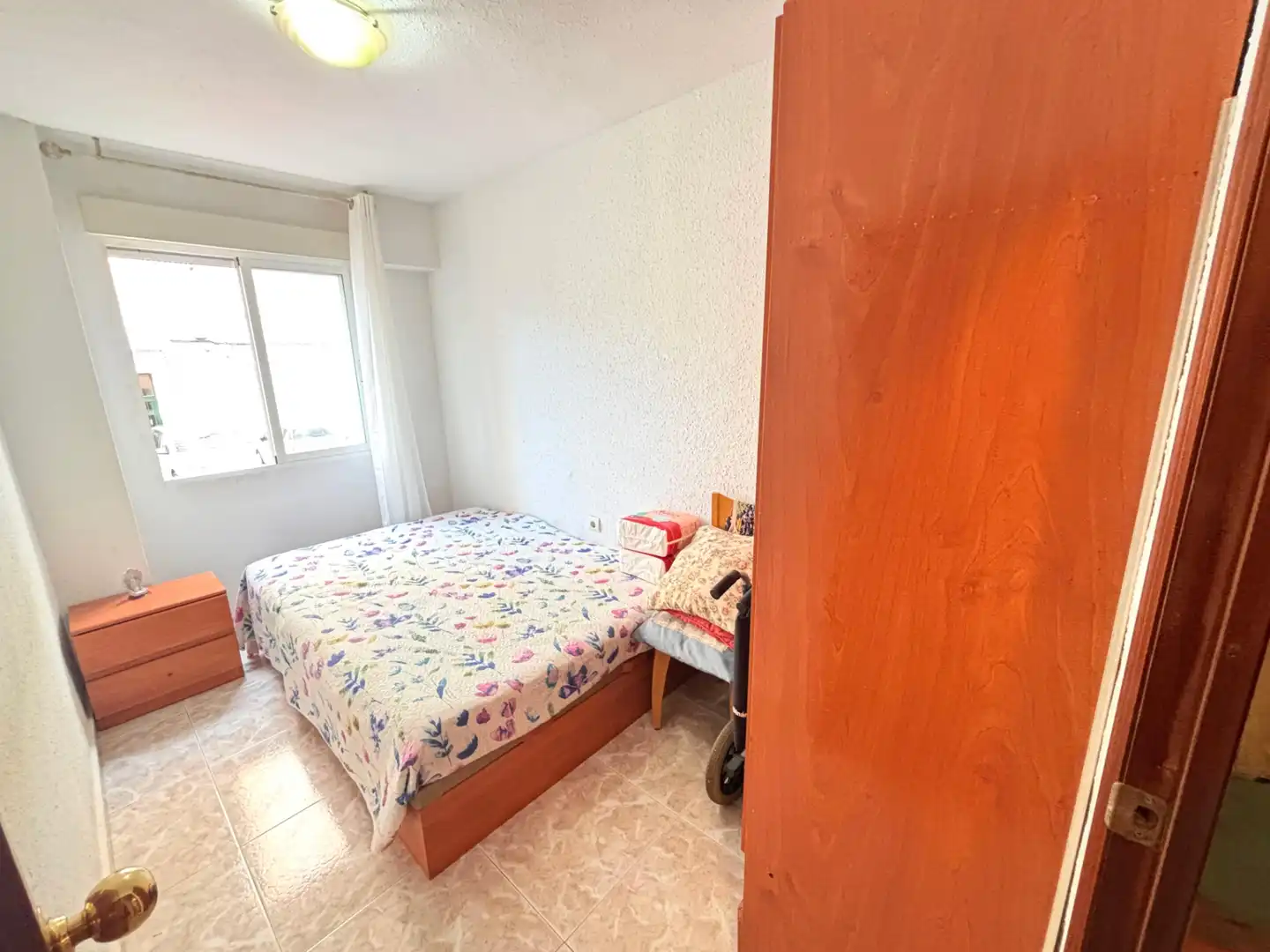 Habitación de Piso en venta en Alicante / Alacant con Aire acondicionado, Amueblado y Lavadora