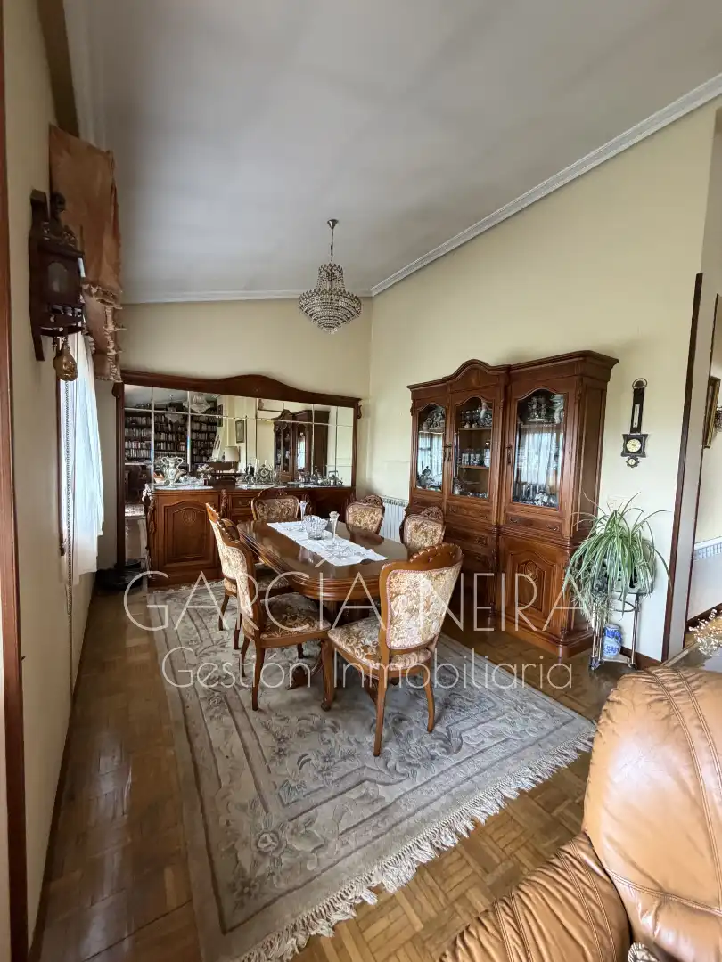 Esszimmer von Haus oder Chalet zum Verkauf in Siero mit Heizung, Parkett und Terrasse