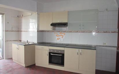 Kitchen of Flat for sale in Neda