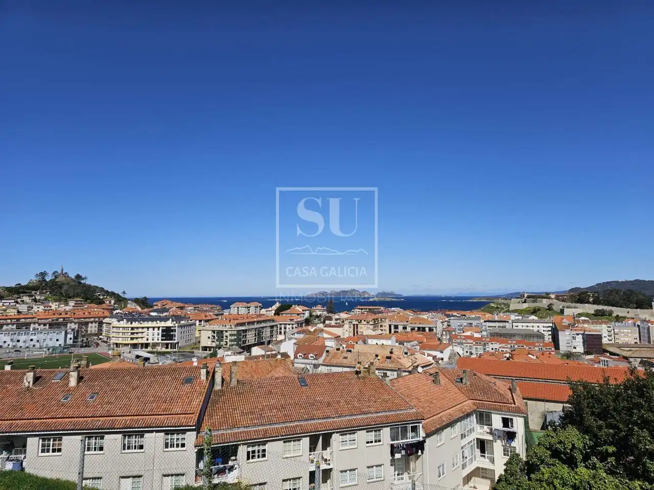 Außenansicht von Wohnung zur Miete in Baiona mit Klimaanlage, Heizung und Möbliert