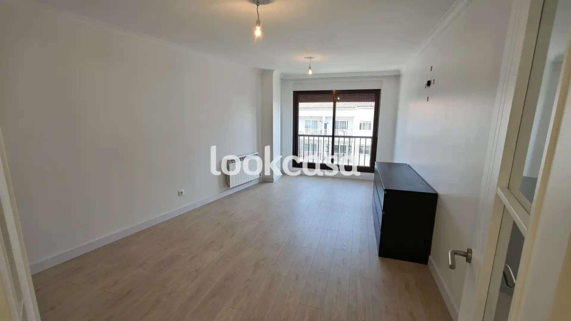 Piso en venta en Poio con Calefacción, Parquet y Horno