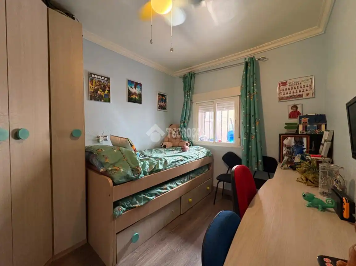 Habitación de Piso en venta en Jaén con Aire acondicionado